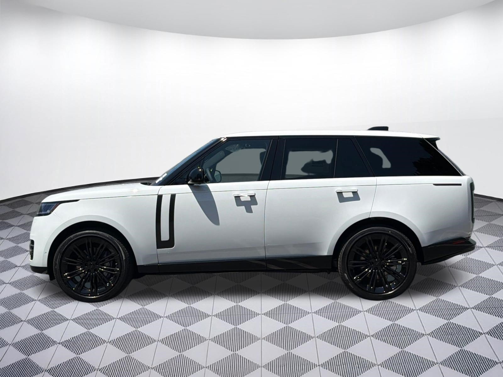 New 2026 Land Rover Range Rover SE AWD/4WD image 2