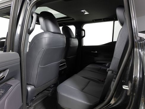 Used 2024 Lexus GX 550 image 26