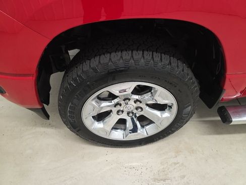 Used 2020 RAM 1500 Big Horn AWD/4WD image 2