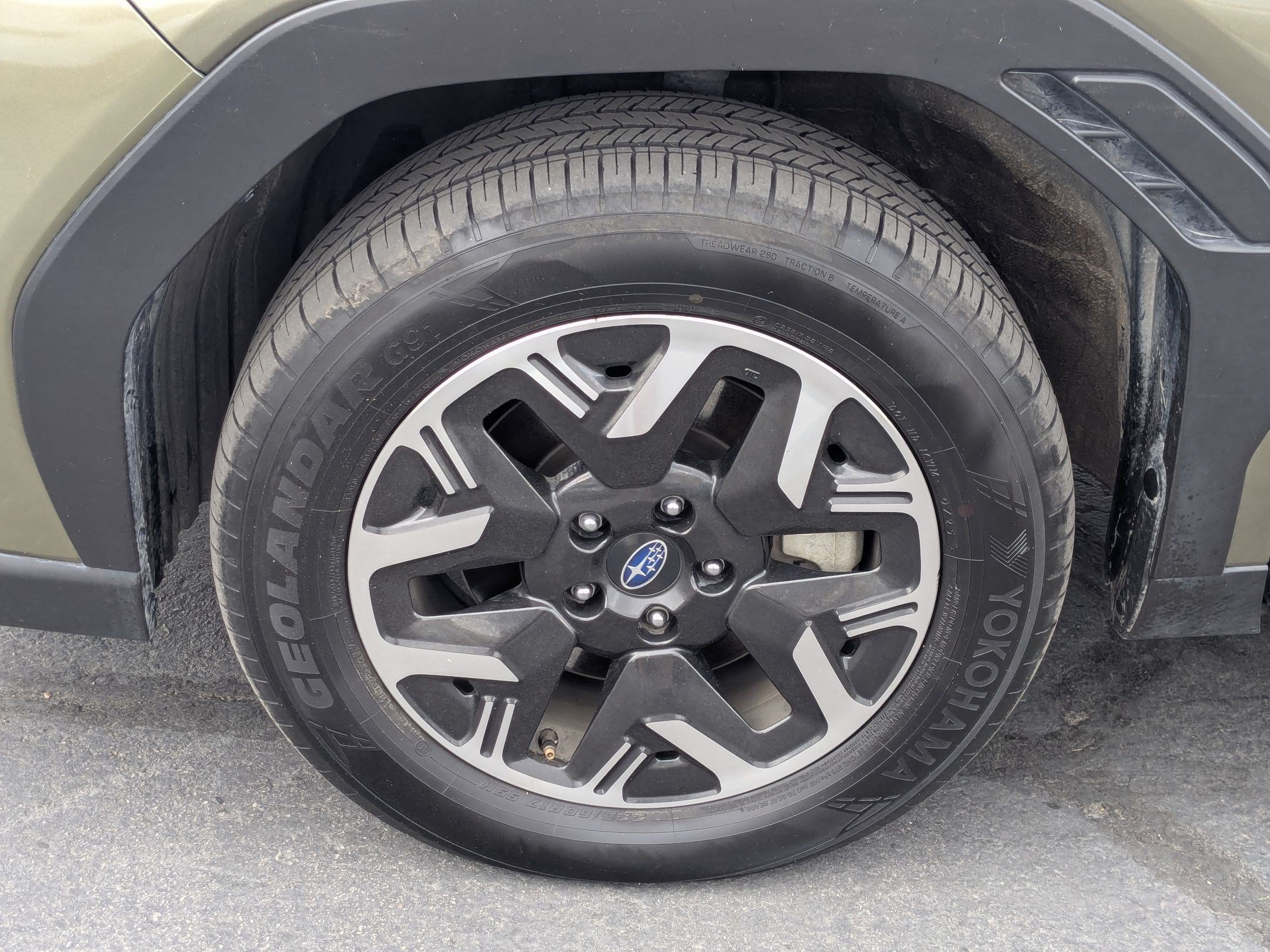 Used 2025 Subaru Forester Premium AWD/4WD image 14