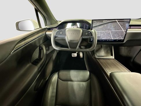 Used 2023 Tesla Model X image 15