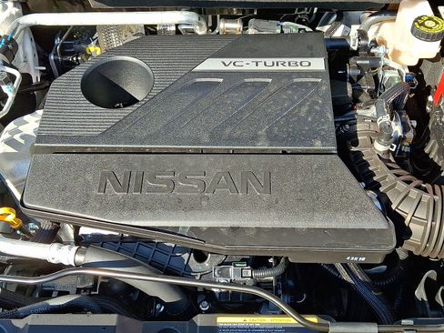 Certified 2025 Nissan Rogue SV image 28