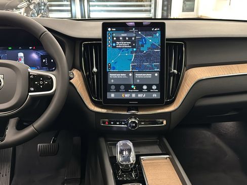 Used 2026 Volvo XC60 B5 Plus w/ Climate Package image 11