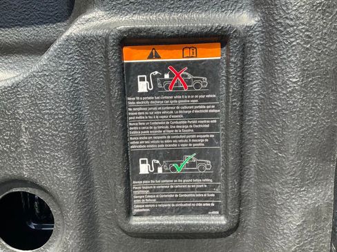 Used 2018 Chevrolet Colorado W/T w/ WT Convenience Package AWD/4WD image 10