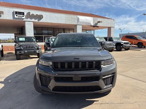 New 2026 Jeep Grand Cherokee Altitude AWD/4WD image 2