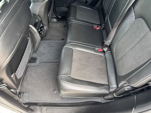 Used 2023 Jeep Grand Cherokee Altitude RWD image 25