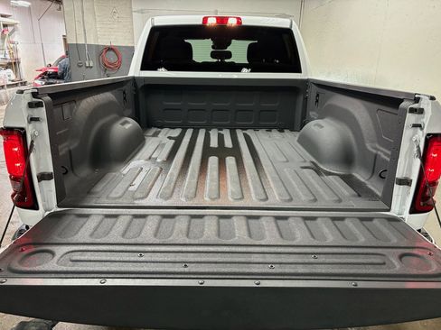 Used 2025 RAM 2500 Big Horn image 9