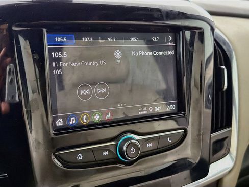 Used 2023 Chevrolet Traverse LS w/ Safety Package FWD image 18