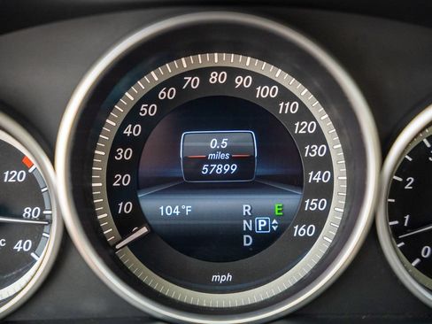 Used 2016 Mercedes-Benz E 350 4MATIC Sedan image 45