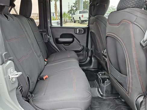 Used 2018 Jeep Wrangler Unlimited Sport S image 14