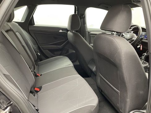 Used 2025 Volkswagen Jetta Sport image 31