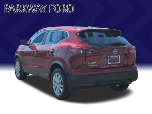 Used 2021 Nissan Rogue Sport S FWD image 3