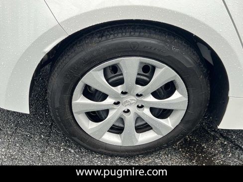 Used 2023 Toyota Corolla LE image 17