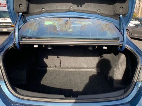 Used 2024 Chevrolet Malibu LT image 31