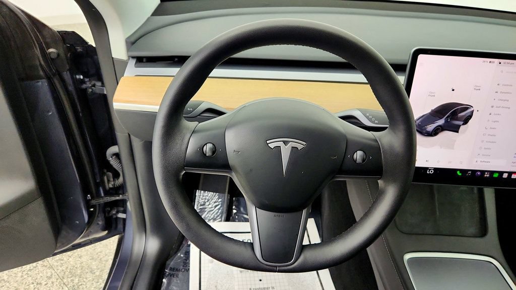 Used 2022 Tesla Model Y Performance AWD/4WD image 13