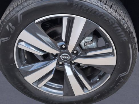 Used 2026 Nissan Rogue SL AWD/4WD image 35