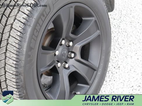 Used 2022 RAM 1500 Big Horn AWD/4WD image 25