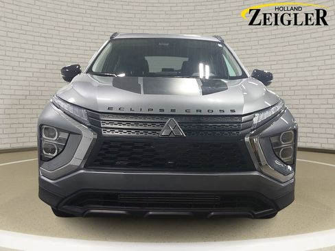 Used 2024 Mitsubishi Eclipse Cross AWD image 2