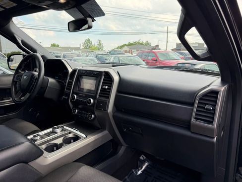 Used 2019 Ford Expedition Max XLT AWD/4WD image 18