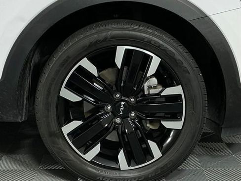 Used 2024 Kia Telluride SX FWD image 8