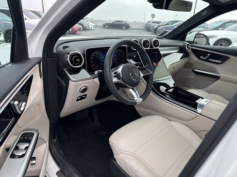 Certified 2026 Mercedes-Benz GLC 300 image 8