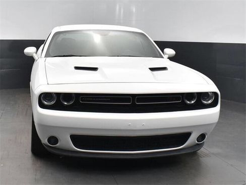 Used 2018 Dodge Challenger R/T image 20