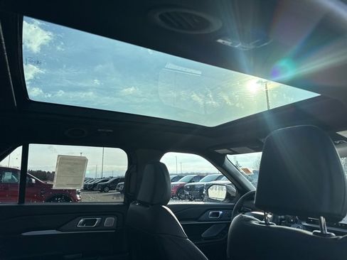 New 2026 Ford Explorer ST image 19