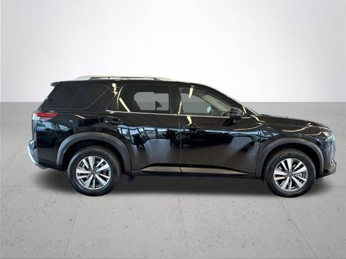 Certified 2025 Nissan Pathfinder SL AWD/4WD image 7