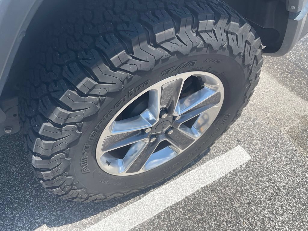 Used 2021 Jeep Wrangler Unlimited Sahara AWD/4WD image 11
