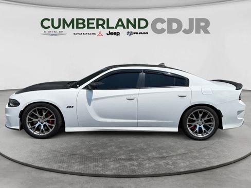 Used 2019 Dodge Charger Scat Pack w/ Dynamics Package RWD image 3