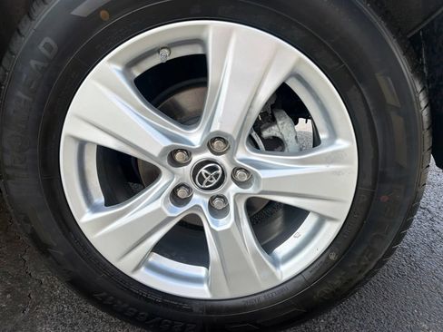 Used 2019 Toyota RAV4 XLE w/ Convenience Package AWD/4WD image 51