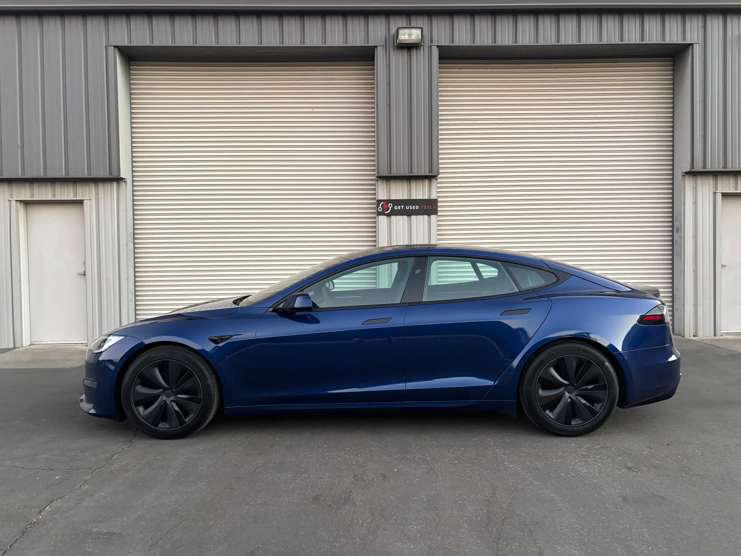 Used 2023 Tesla Model S Standard Range AWD/4WD image 3