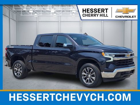 Certified 2023 Chevrolet Silverado 1500 LT AWD/4WD image 1