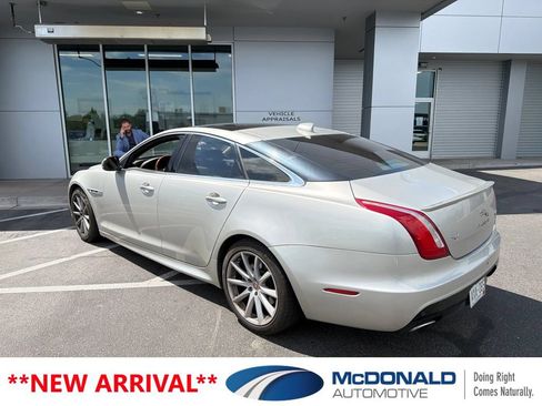 Used 2016 Jaguar XJ R-Sport AWD/4WD image 2