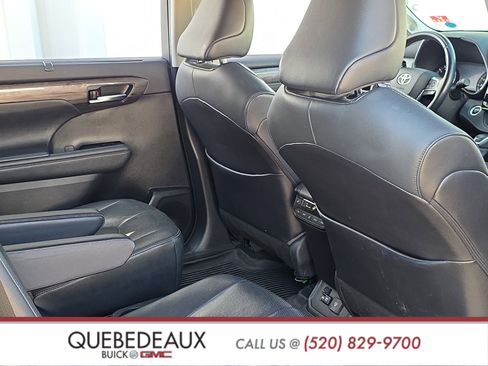 Used 2020 Toyota Highlander Platinum AWD/4WD image 21