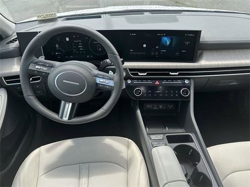 New 2025 Hyundai Sonata Limited image 22