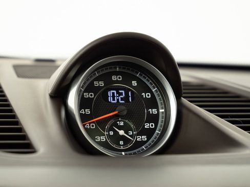 Certified 2018 Porsche 911 Carrera 4S image 16