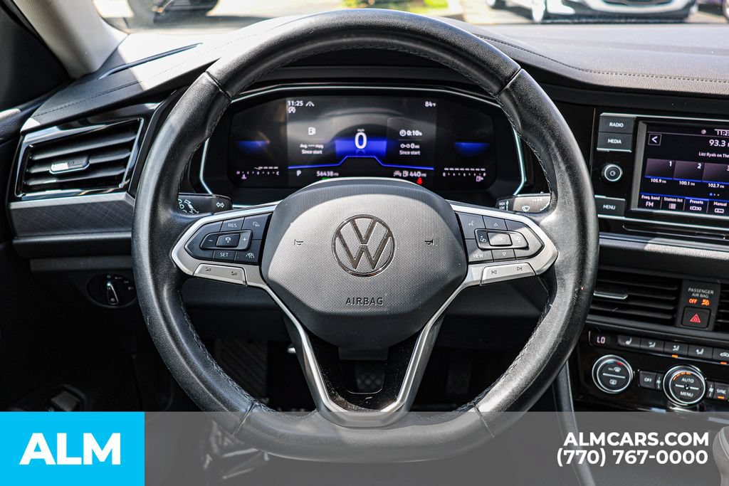 Used 2024 Volkswagen Jetta SE FWD image 29