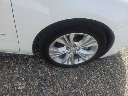 Used 2015 Chevrolet Impala LT w/ Convenience Package FWD image 24