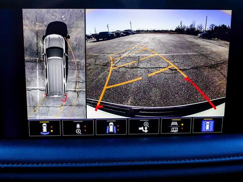 Used 2023 Chevrolet Tahoe High Country AWD/4WD image 19