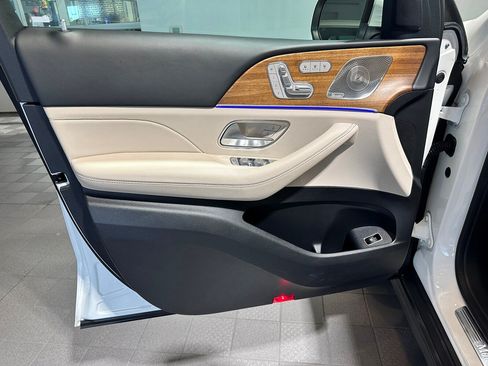 Certified 2024 Mercedes-Benz GLS 450 4MATIC image 11