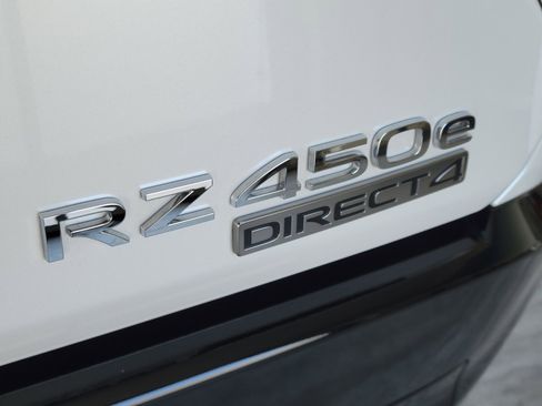 Used 2023 Lexus RZ 450e Premium image 5