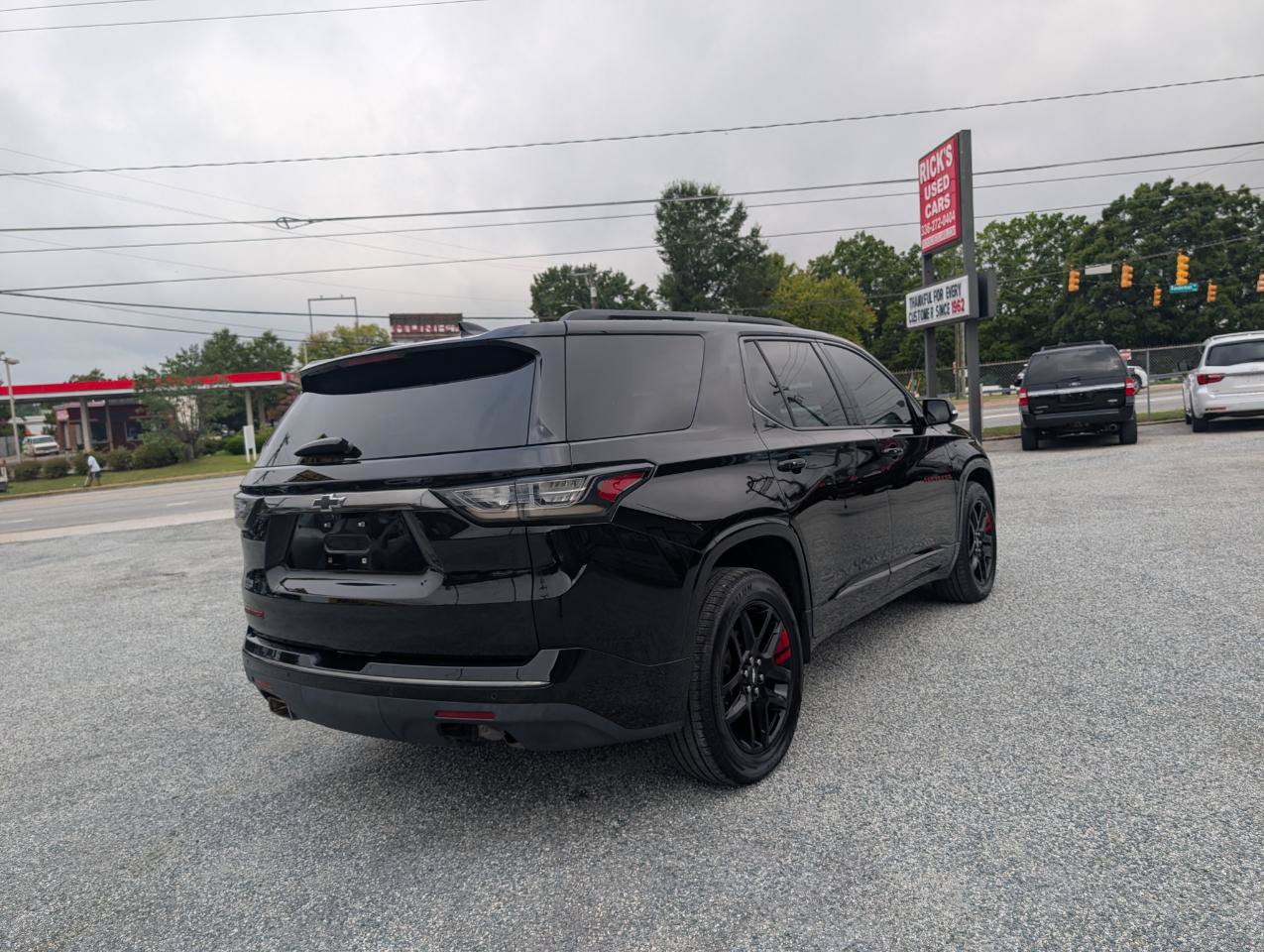 Used 2018 Chevrolet Traverse Premier w/ Redline Edition FWD image 7