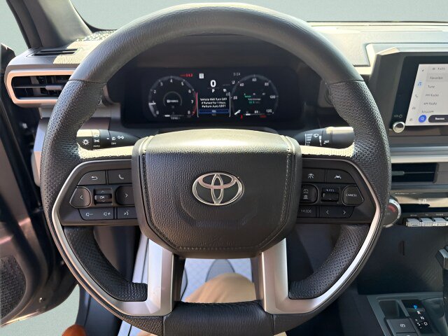 Used 2026 Toyota Tacoma TRD Off-Road AWD/4WD image 10