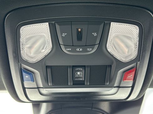 New 2025 RAM 2500 Tradesman image 31