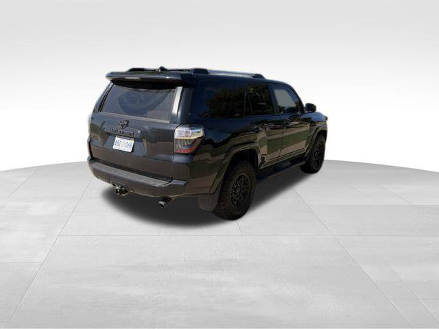 Used 2022 Toyota 4Runner SR5 Premium w/ Moonroof Package AWD/4WD image 3