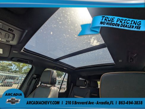 Used 2023 GMC Yukon AT4 w/ LPO, Floor Liner Package AWD/4WD image 21