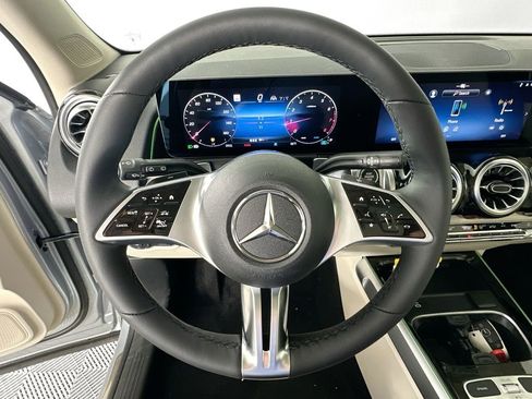 New 2026 Mercedes-Benz GLB 250 image 11