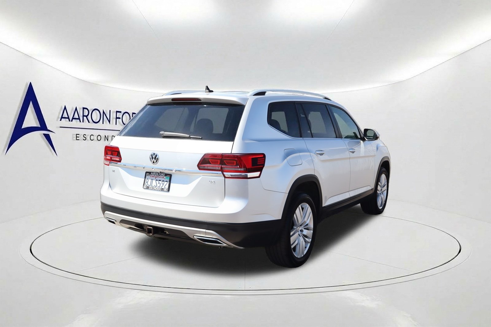 Used 2019 Volkswagen Atlas SE w/ Panoramic Sunroof Package FWD image 4