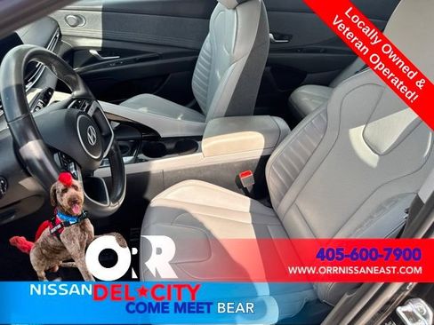 Used 2025 Hyundai Elantra Limited FWD image 14